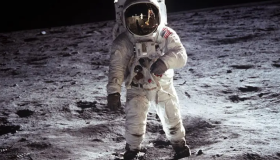 El diseño del traje espacial promete convertir la orina en agua potable en 5 minutos | Imagen de referencia vía Pexels