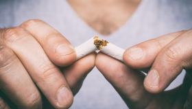 Si no se vendieran cigarrillos mentolados, los usuarios optarían por terapias para dejar de fumar, según un estudio 
