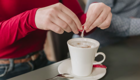 Lo que debes saber antes de reemplazar el azúcar por edulcorantes 