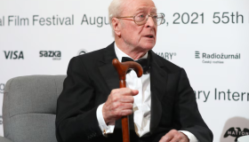 Michael Caine, a sus 92 años, podría regresar del retiro en la secuela de ‘El último cazador de brujas’ junto a Vin Diesel 