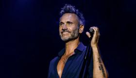 Nek vuelve con fuerza: su gira por España 2026 promete emoción y nostalgia 