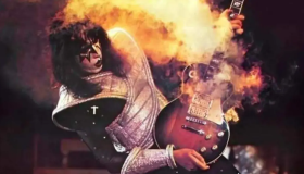 Adiós al icónico guitarrista de KISS, Ace Frehley 