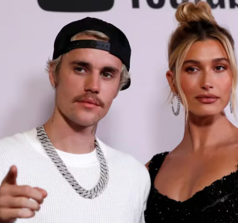 Justin y Hailey Bieber anunciaron el nacimiento de su primer hijo