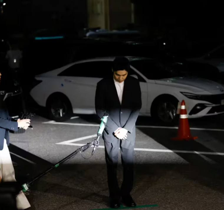 Suga lamentó haber “empañado el nombre de BTS” y volvió a disculparse públicamente por el incidente con el scooter eléctrico
