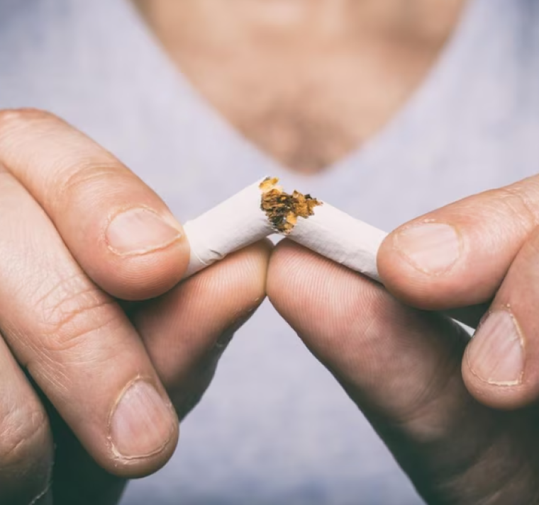 Si no se vendieran cigarrillos mentolados, los usuarios optarían por terapias para dejar de fumar, según un estudio 