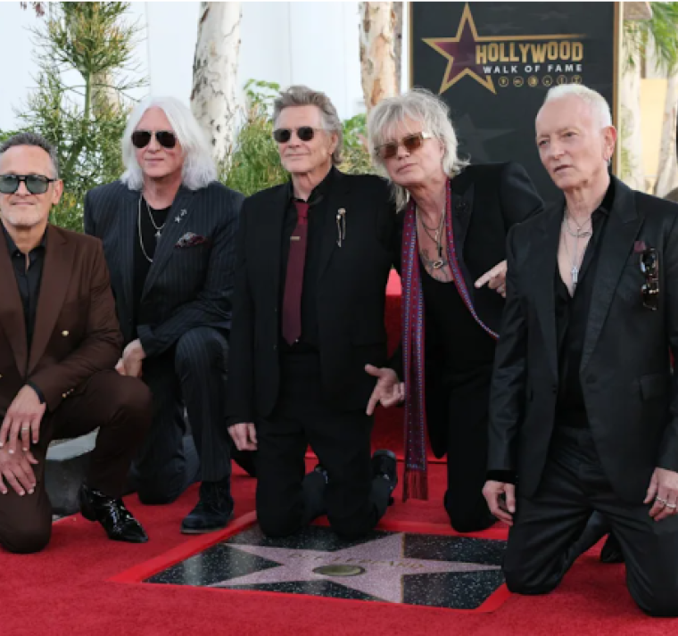 Def Leppard inmortaliza su legado en el Paseo de la Fama de Hollywood 