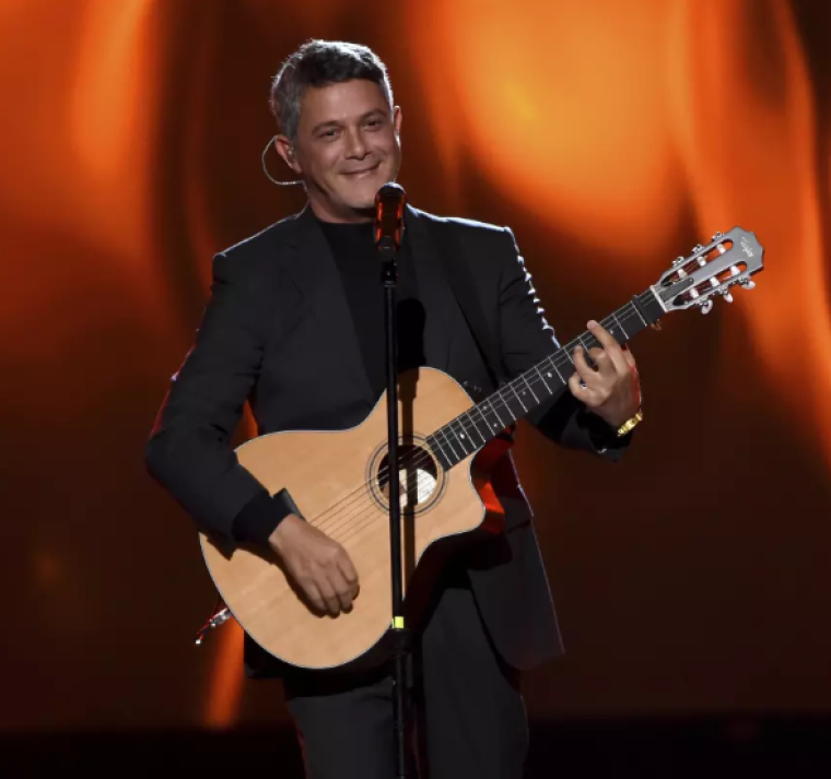 Alejandro Sanz celebra 35 años de carrera con «¿Y Ahora Qué +?»: ilusión renovada y una nueva etapa artística